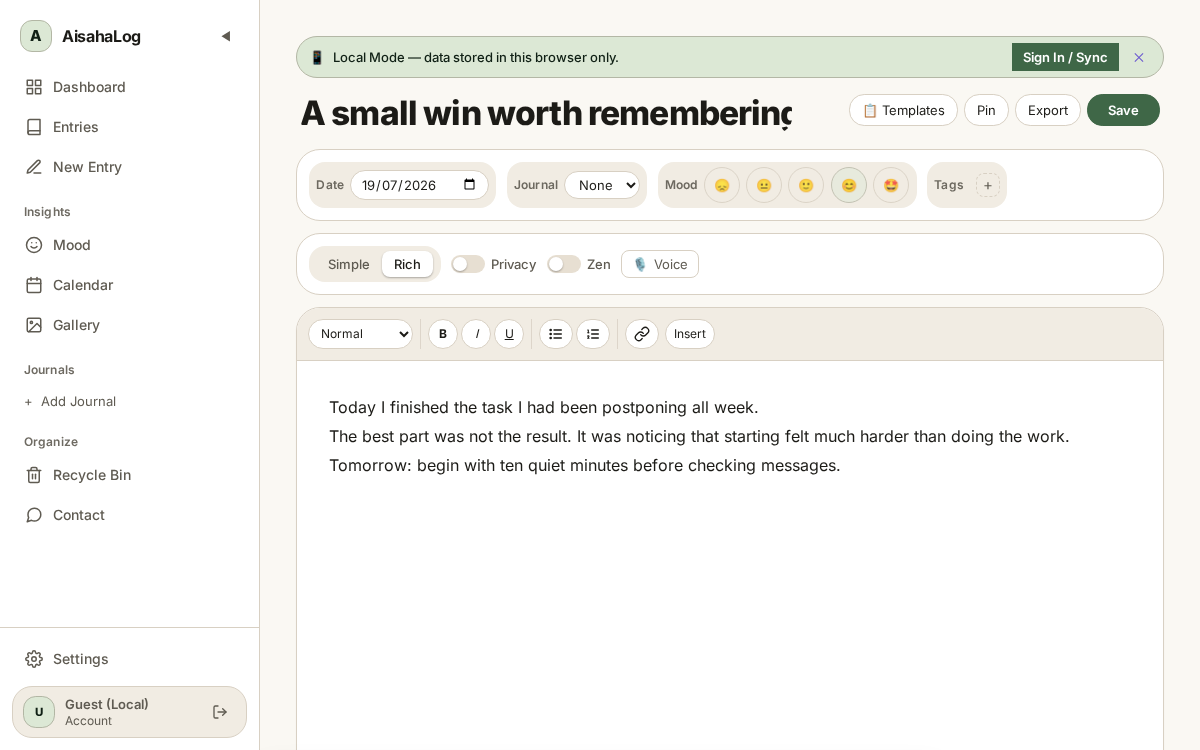 AisahaLog editor showing a private daily note with mood and formatting controls.
